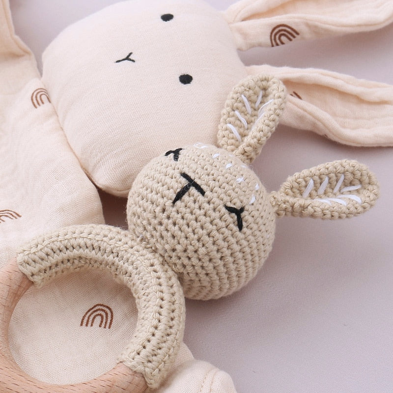 Newborn Gift Set Cotton Towel Wooden Toy Pacifier Chain Brush Set